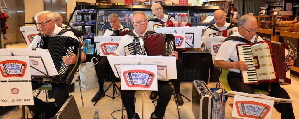 birkeroed harmonikaklub af 1983 foto2023