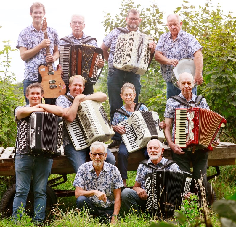 landsby musikanterne okt2025 siddende