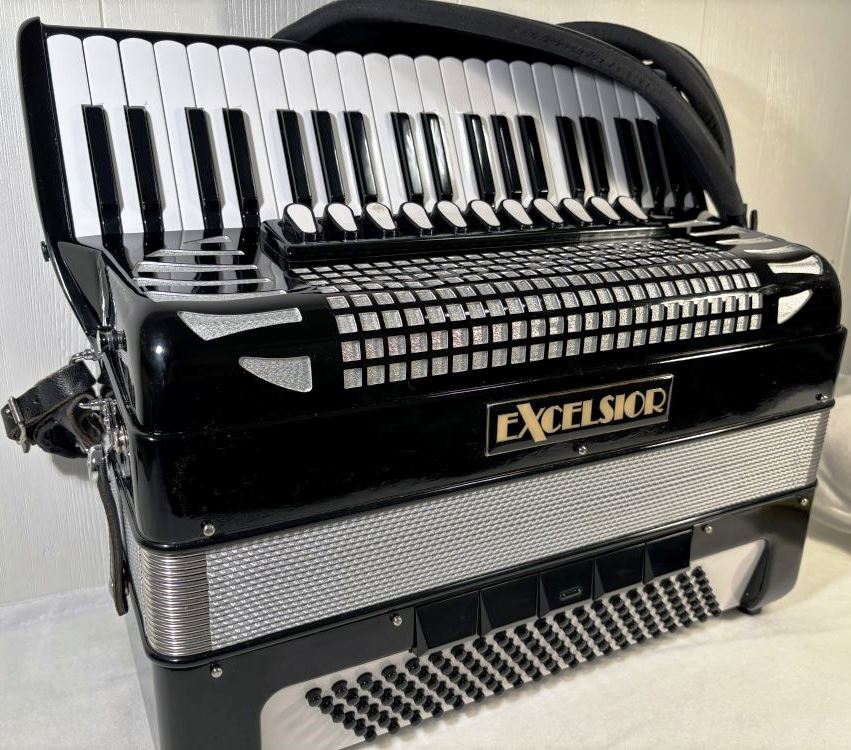 arne dahl aalborg excelsior piano4