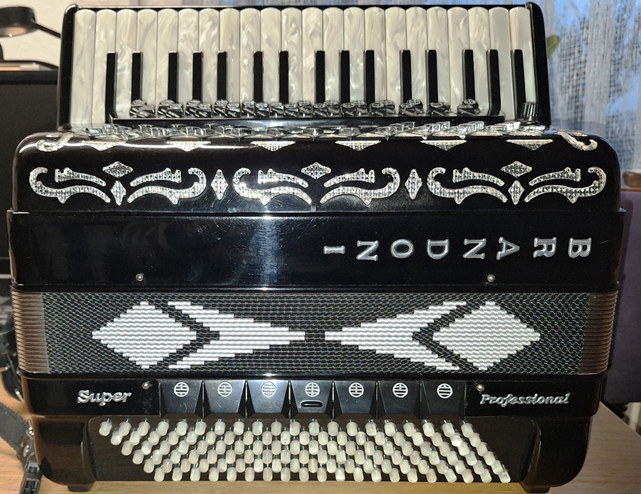 mogens hansen hadsten brandoni super proff piano1